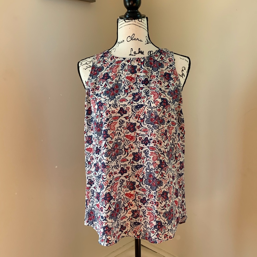 Colorful sleeveless top